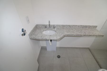 Apartamento à venda com 59m², 2 quartos e 1 vagaQuarto 2 - Banheiro