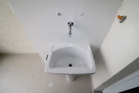 Apartamento à venda com 59m², 2 quartos e 1 vagaSala / Cozinha - Varanda