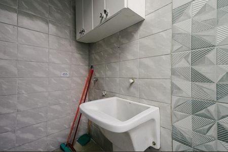 Casa à venda com 70m², 2 quartos e 2 vagas Casa à venda com 70m², 2 quartos e 2 vagasÁrea de Serviço