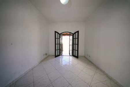 Casa à venda com 70m², 2 quartos e 2 vagas Casa à venda com 70m², 2 quartos e 2 vagasQuarto 2