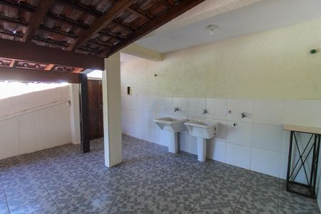 Casa para alugar com 200m², 4 quartos e 2 vagas Casa para alugar com 200m², 4 quartos e 2 vagasÁrea de Serviço