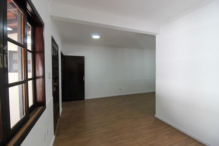 Sala de casa para alugar com 3 quartos, 200m² em Conjunto Residencial Butanta, São Paulo