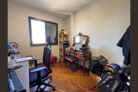 Apartamento à venda com 75m², 3 quartos e 2 vagasQuarto 2