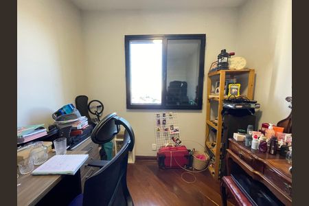 Apartamento à venda com 75m², 3 quartos e 2 vagasQuarto 2