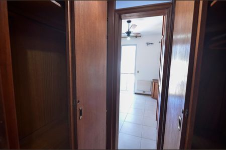 Apartamento para alugar com 88m², 2 quartos e 1 vaga Apartamento para alugar com 88m², 2 quartos e 1 vagaCloset da Suíte