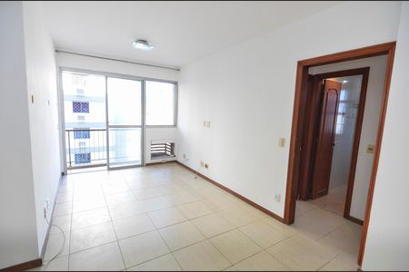 Apartamento para alugar com 88m², 2 quartos e 1 vaga Apartamento para alugar com 88m², 2 quartos e 1 vagaSala