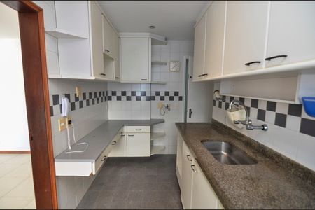Apartamento para alugar com 88m², 2 quartos e 1 vaga Apartamento para alugar com 88m², 2 quartos e 1 vagaCozinha