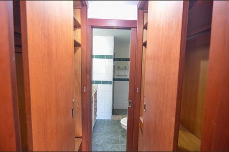 Apartamento para alugar com 88m², 2 quartos e 1 vaga Apartamento para alugar com 88m², 2 quartos e 1 vagaCloset da Suíte