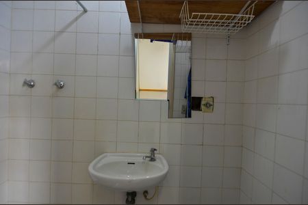 Apartamento para alugar com 88m², 2 quartos e 1 vaga Apartamento para alugar com 88m², 2 quartos e 1 vagaBanheiro de Serviço