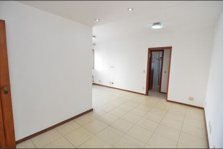 Apartamento para alugar com 88m², 2 quartos e 1 vaga Apartamento para alugar com 88m², 2 quartos e 1 vagaSala