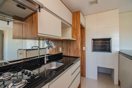Cozinha e Área de Serviço de apartamento à venda com 2 quartos, 52m² em Petrópolis, Porto Alegre