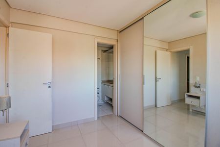 Apartamento à venda com 52m², 2 quartos e 2 vagas Apartamento à venda com 52m², 2 quartos e 2 vagasSuíte