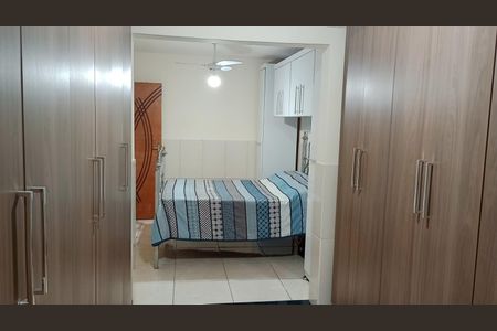Casa à venda com 150m², 2 quartos e 2 vagas Casa à venda com 150m², 2 quartos e 2 vagasQuarto