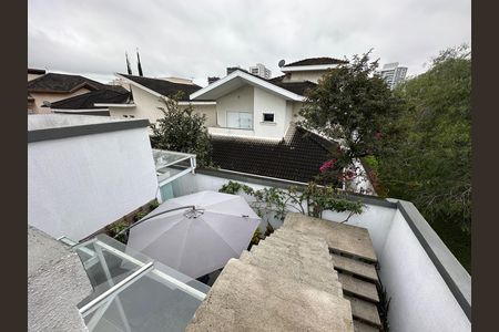 Casa de condomínio para alugar com 180m², 3 quartos e 4 vagasÁrea externa