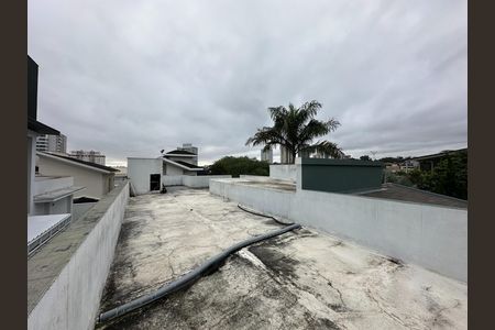 Casa de condomínio para alugar com 180m², 3 quartos e 4 vagasÁrea externa