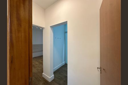 Casa de condomínio para alugar com 180m², 3 quartos e 4 vagasSuite 1
