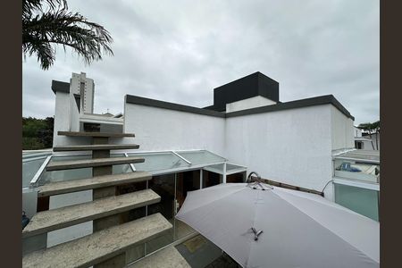 Casa de condomínio para alugar com 180m², 3 quartos e 4 vagasÁrea externa