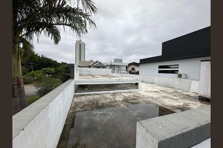 Casa de condomínio para alugar com 180m², 3 quartos e 4 vagasÁrea externa