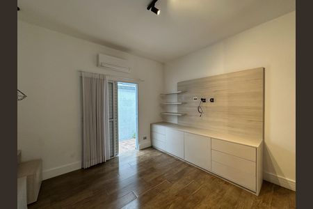 Casa de condomínio para alugar com 180m², 3 quartos e 4 vagasSuite 1