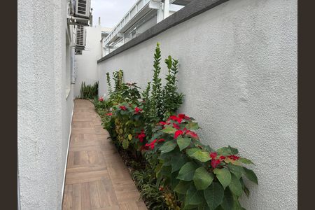 Casa de condomínio para alugar com 180m², 3 quartos e 4 vagasÁrea externa