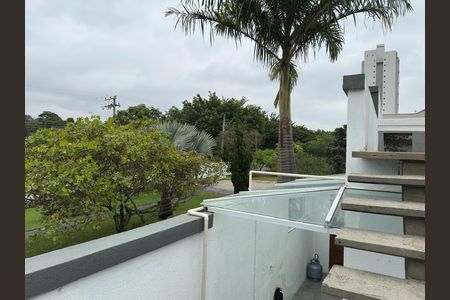 Casa de condomínio para alugar com 180m², 3 quartos e 4 vagasÁrea externa
