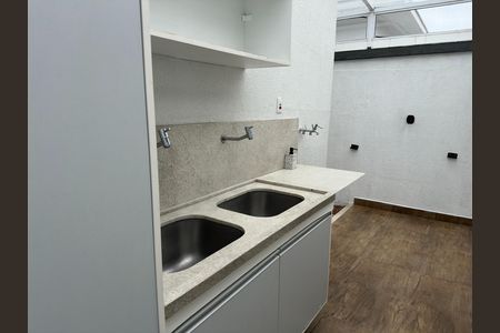 Casa de condomínio para alugar com 180m², 3 quartos e 4 vagasÁrea de Serviço
