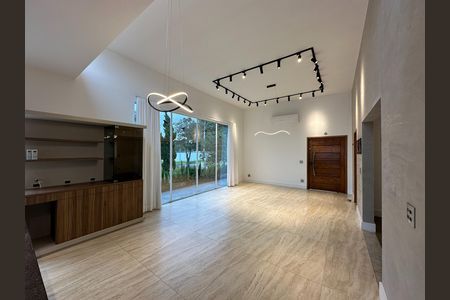 Casa de condomínio para alugar com 180m², 3 quartos e 4 vagasSala