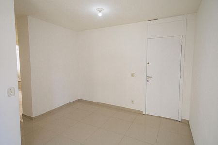 Apartamento à venda com 48m², 2 quartos e 1 vaga Apartamento à venda com 48m², 2 quartos e 1 vagaSala