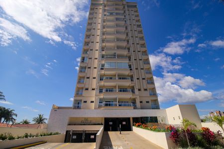 Apartamento para alugar com 75m², 2 quartos e 2 vagasFachada e portaria