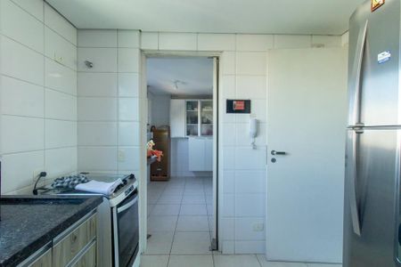 Apartamento à venda com 120m², 4 quartos e 2 vagas Apartamento à venda com 120m², 4 quartos e 2 vagasCozinha