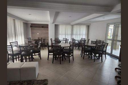 Apartamento à venda com 120m², 4 quartos e 2 vagas Apartamento à venda com 120m², 4 quartos e 2 vagasÁrea comum - Salão de festas