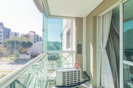 Apartamento à venda com 120m², 4 quartos e 2 vagas Apartamento à venda com 120m², 4 quartos e 2 vagasVaranda gourmet