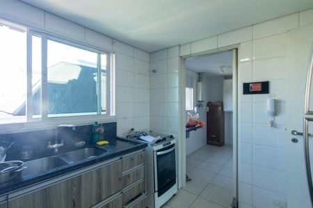 Apartamento à venda com 120m², 4 quartos e 2 vagas Apartamento à venda com 120m², 4 quartos e 2 vagasCozinha
