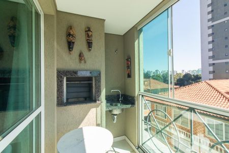 Apartamento à venda com 120m², 4 quartos e 2 vagas Apartamento à venda com 120m², 4 quartos e 2 vagasVaranda gourmet