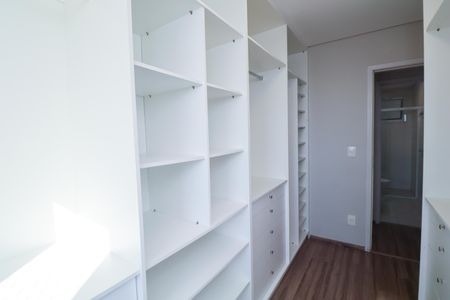 Apartamento para alugar com 78m², 3 quartos e 2 vagas Apartamento para alugar com 78m², 3 quartos e 2 vagasCloset