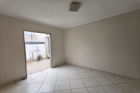 Casa à venda com 190m², 2 quartos e 4 vagas Casa à venda com 190m², 2 quartos e 4 vagasSala de Jantar