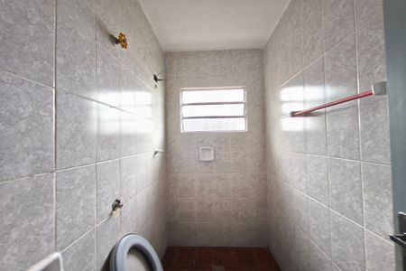 Casa à venda com 190m², 2 quartos e 4 vagas Casa à venda com 190m², 2 quartos e 4 vagasCasa 2 - Banheiro