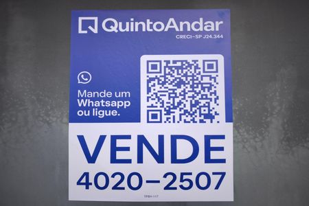 Casa à venda com 190m², 2 quartos e 4 vagas Casa à venda com 190m², 2 quartos e 4 vagasPLACA INSTALADA NO IMÓVEL