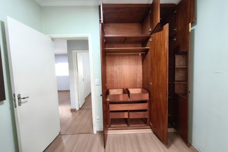 Casa à venda com 190m², 2 quartos e 4 vagas Casa à venda com 190m², 2 quartos e 4 vagasQuarto 2