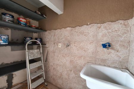 Casa à venda com 190m², 2 quartos e 4 vagas Casa à venda com 190m², 2 quartos e 4 vagasÁrea de Serviço