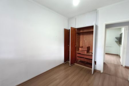 Casa à venda com 190m², 2 quartos e 4 vagas Casa à venda com 190m², 2 quartos e 4 vagasQuarto 1
