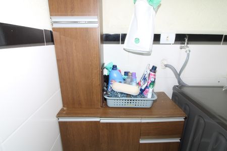 Casa de condomínio à venda com 65m², 2 quartos e 1 vagaÁrea de Serviço