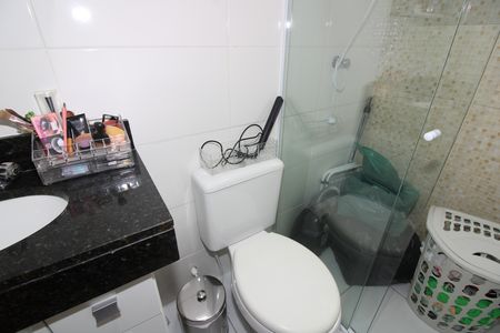 Banheiro da Suíte 1 de casa de condomínio à venda com 2 quartos, 65m² em Jardim Popular, São Paulo