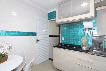 Casa de condomínio à venda com 65m², 2 quartos e 1 vagaCozinha