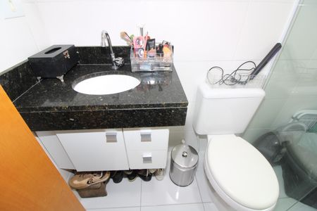 Casa de condomínio à venda com 65m², 2 quartos e 1 vagaBanheiro da Suíte 1