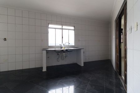 Casa para alugar com 160m², 3 quartos e sem vagaCozinha 