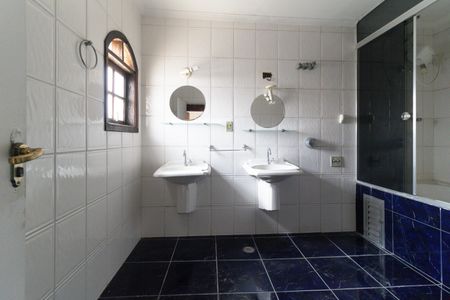 Casa para alugar com 160m², 3 quartos e sem vagaBanheiro da Suíte 1