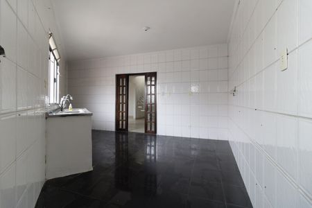 Casa para alugar com 160m², 3 quartos e sem vagaCozinha 