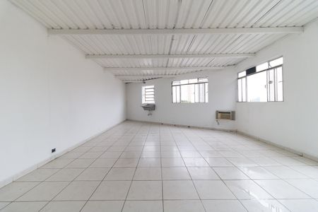 Casa para alugar com 160m², 3 quartos e sem vagaSalão 