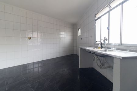 Casa para alugar com 160m², 3 quartos e sem vagaCozinha 